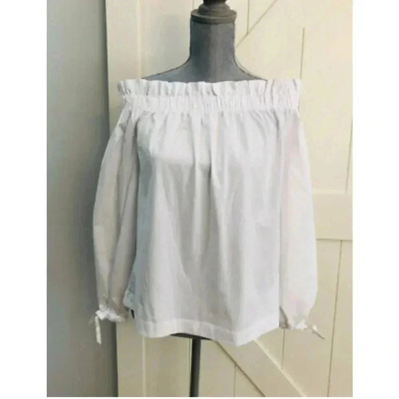 Banana Republic Tops - NWOT Banana Republic Top